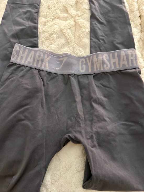 Gymshark Pants - Gymshark Women’s Grey Compression Leggings